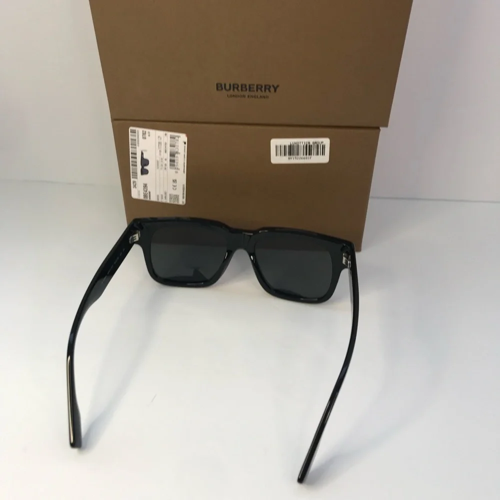 BURBERRY Hayden BE4394 square sunglass black frame with dark grey lenses.